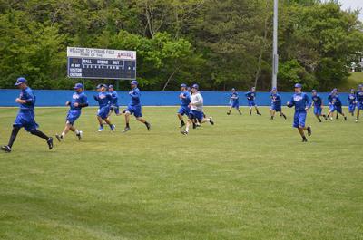 Players Continue to Arrive at Practice